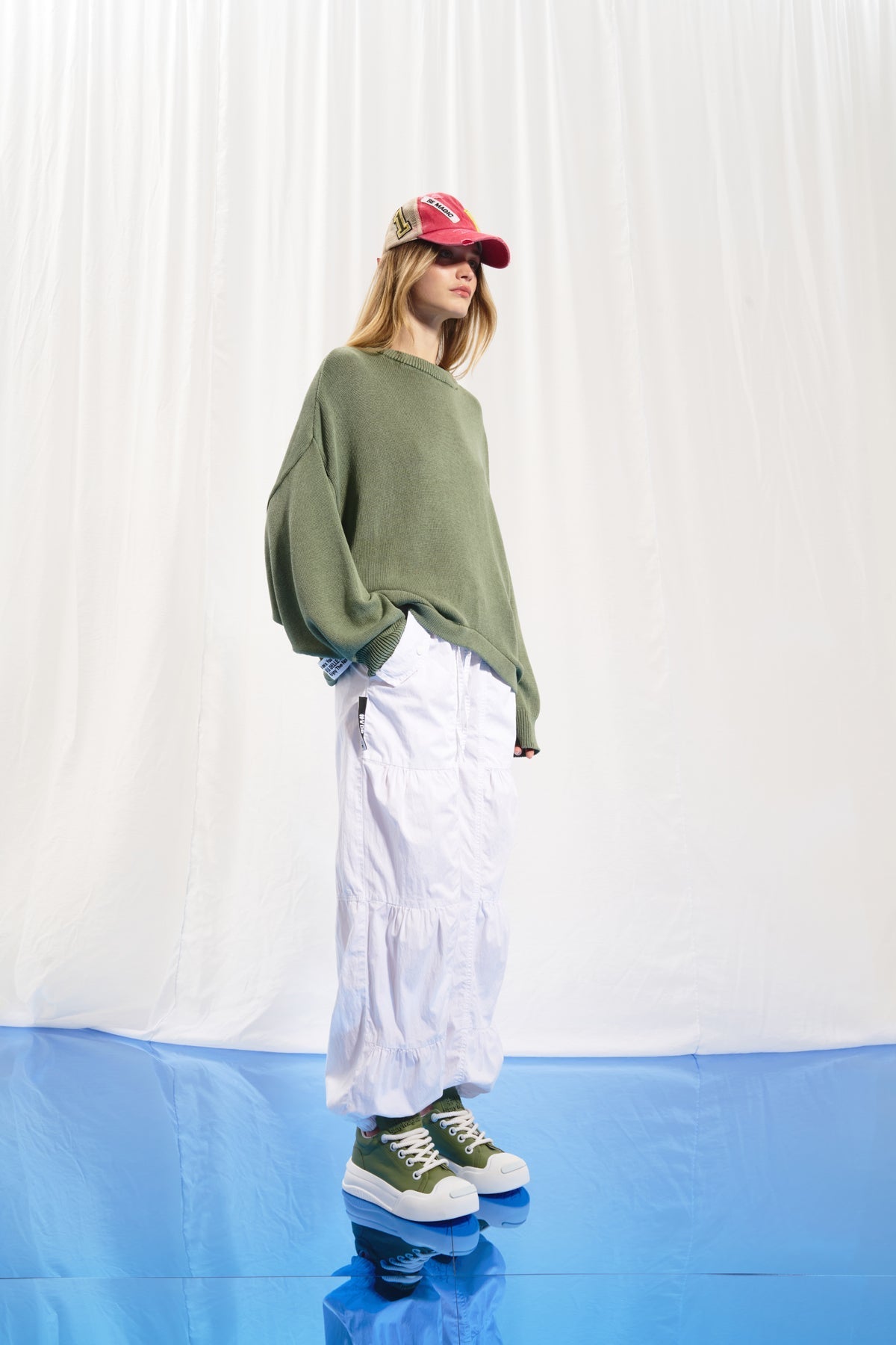 White Trousers 17387