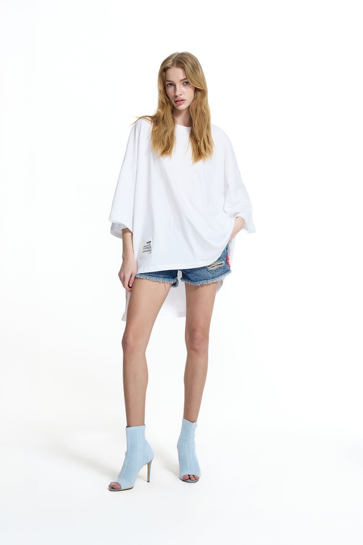 White Asymmetric Oversize Basic T-shirt 19107