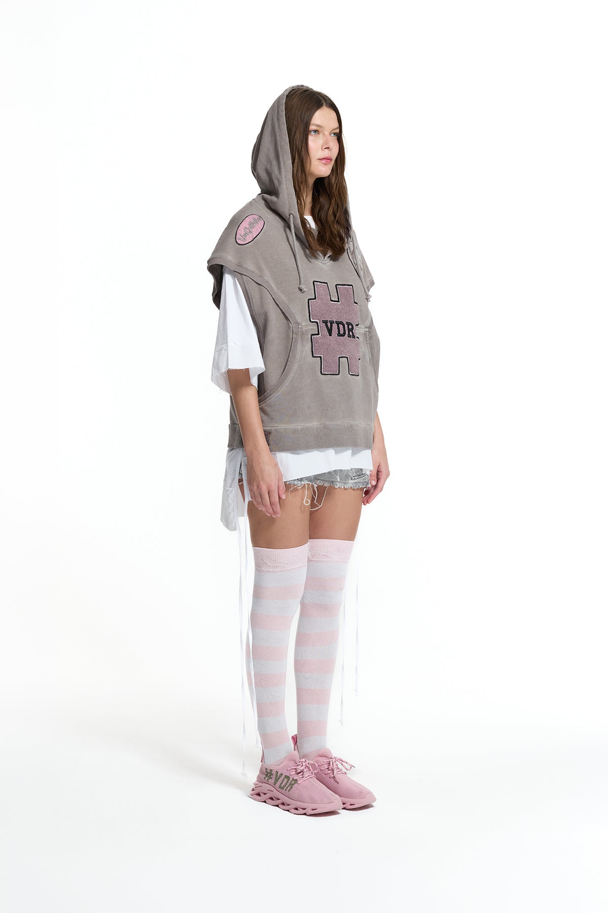 Mink Beige Sleeveless Hooded Patch Sweatshirt 19193
