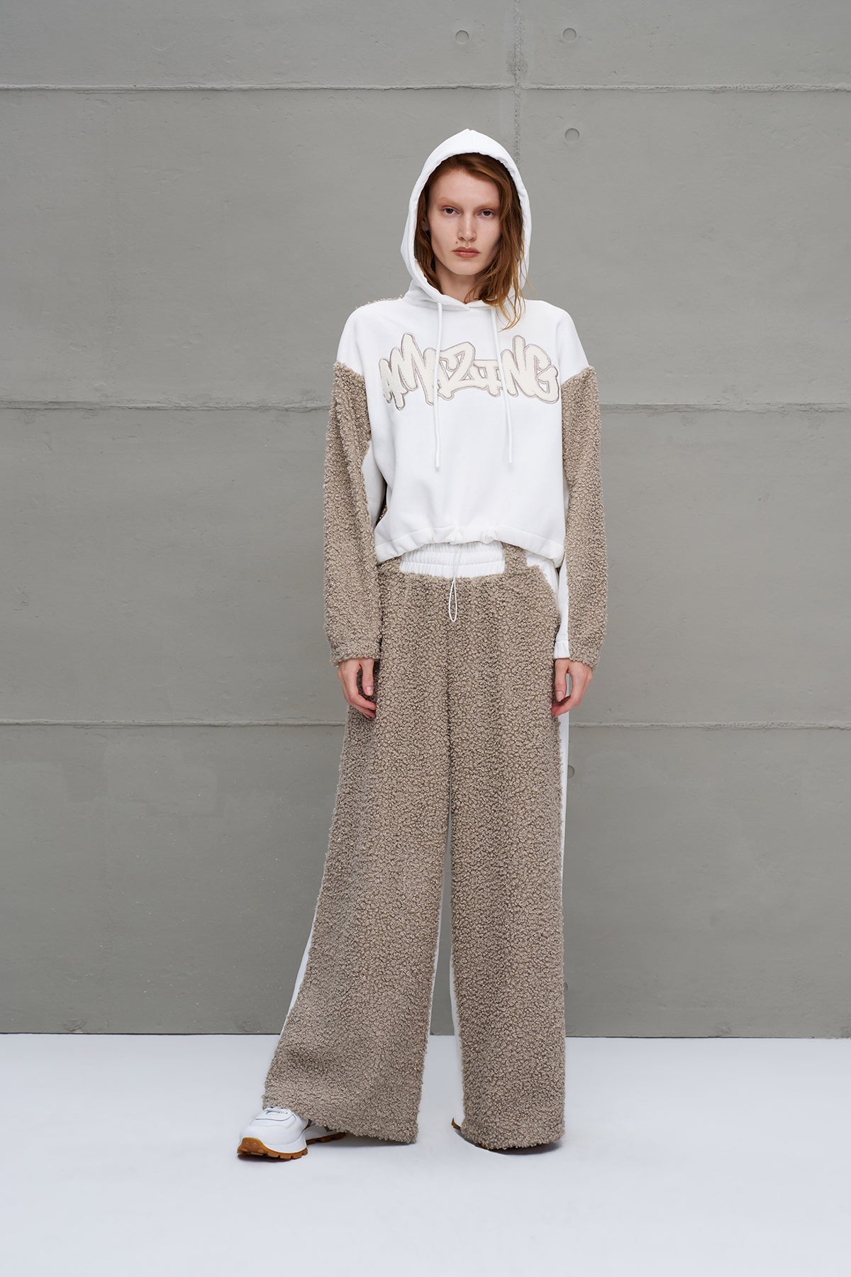 Off White Beige Faux Fur Hooded Sweatshirt 18154