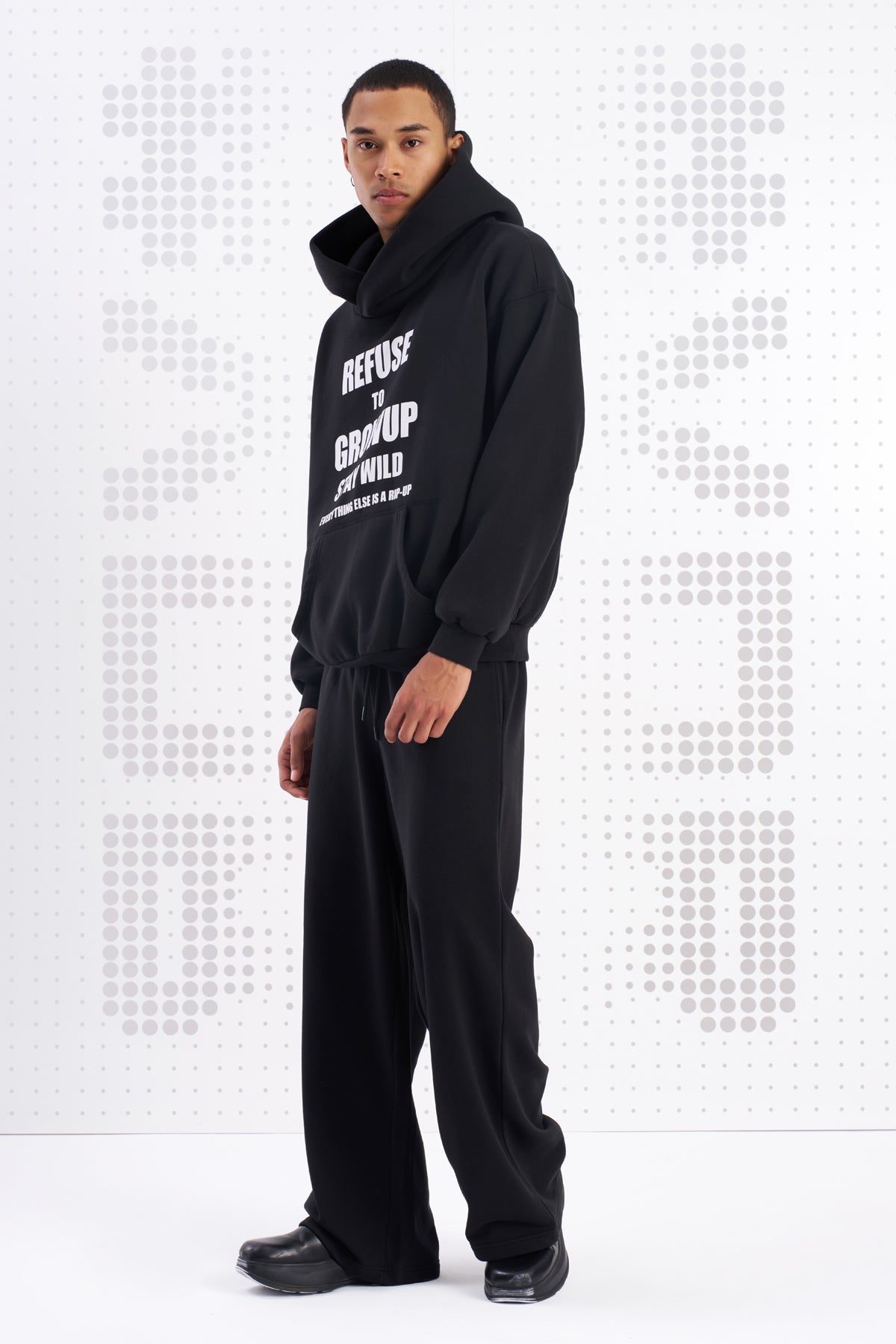 Nero Sw-shirt Suita