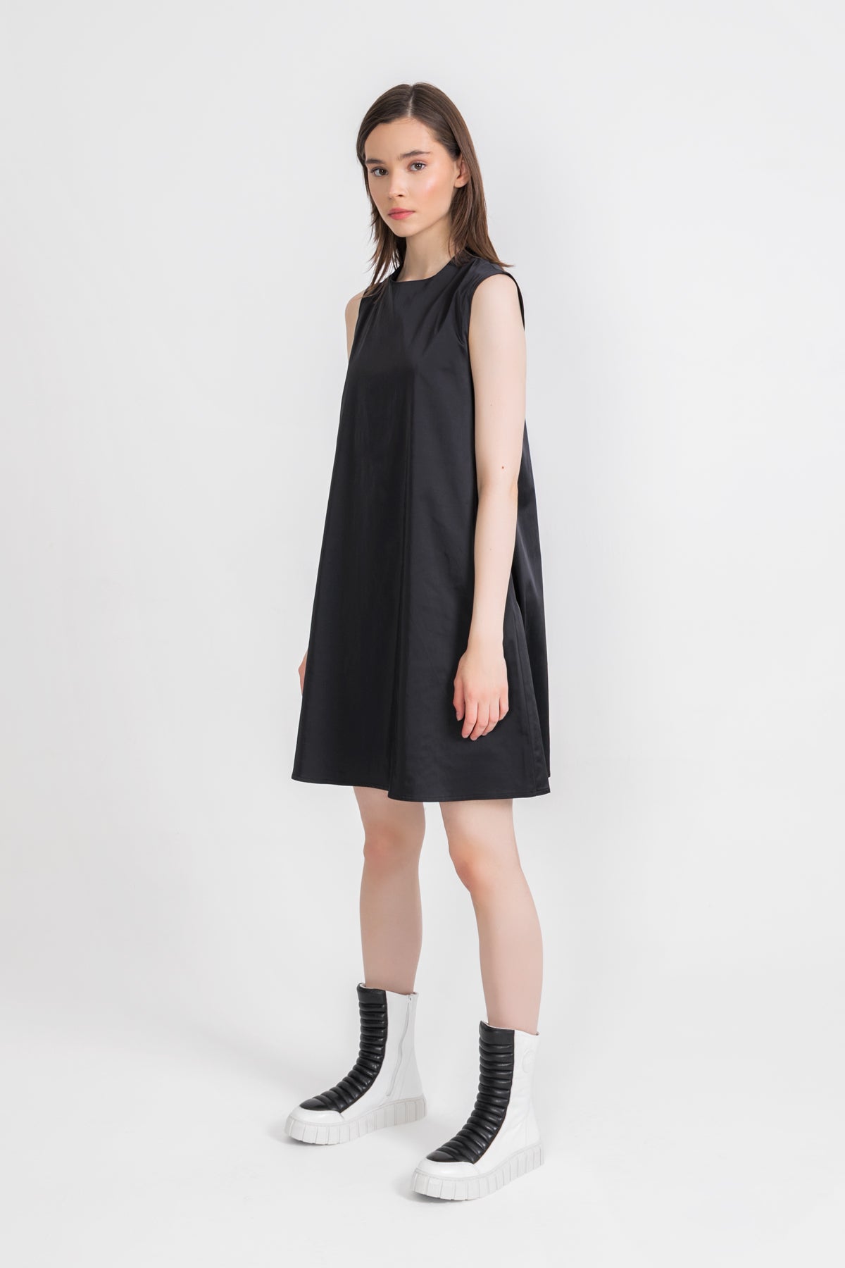 Nero Dress 9163