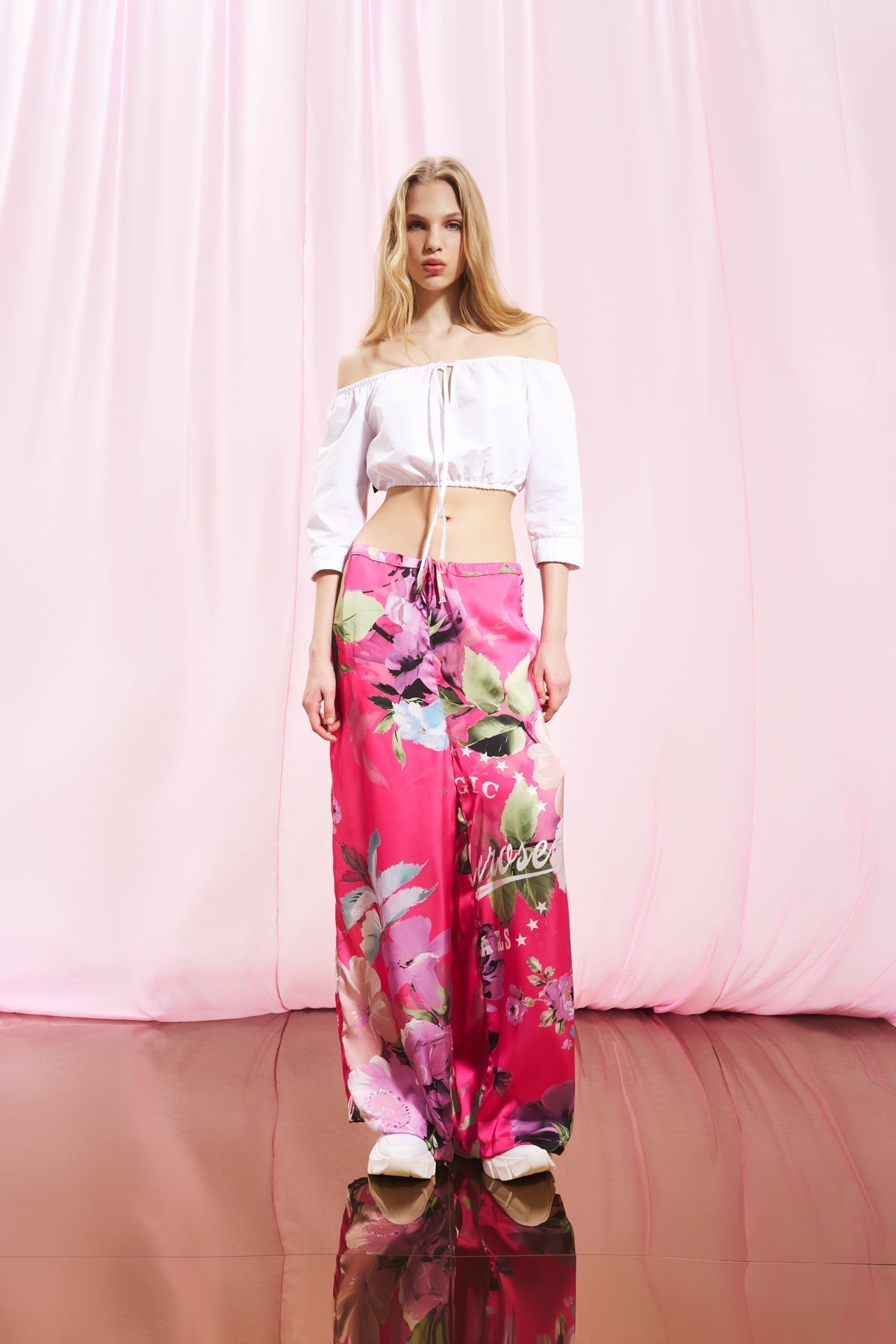 White Blouse 17000