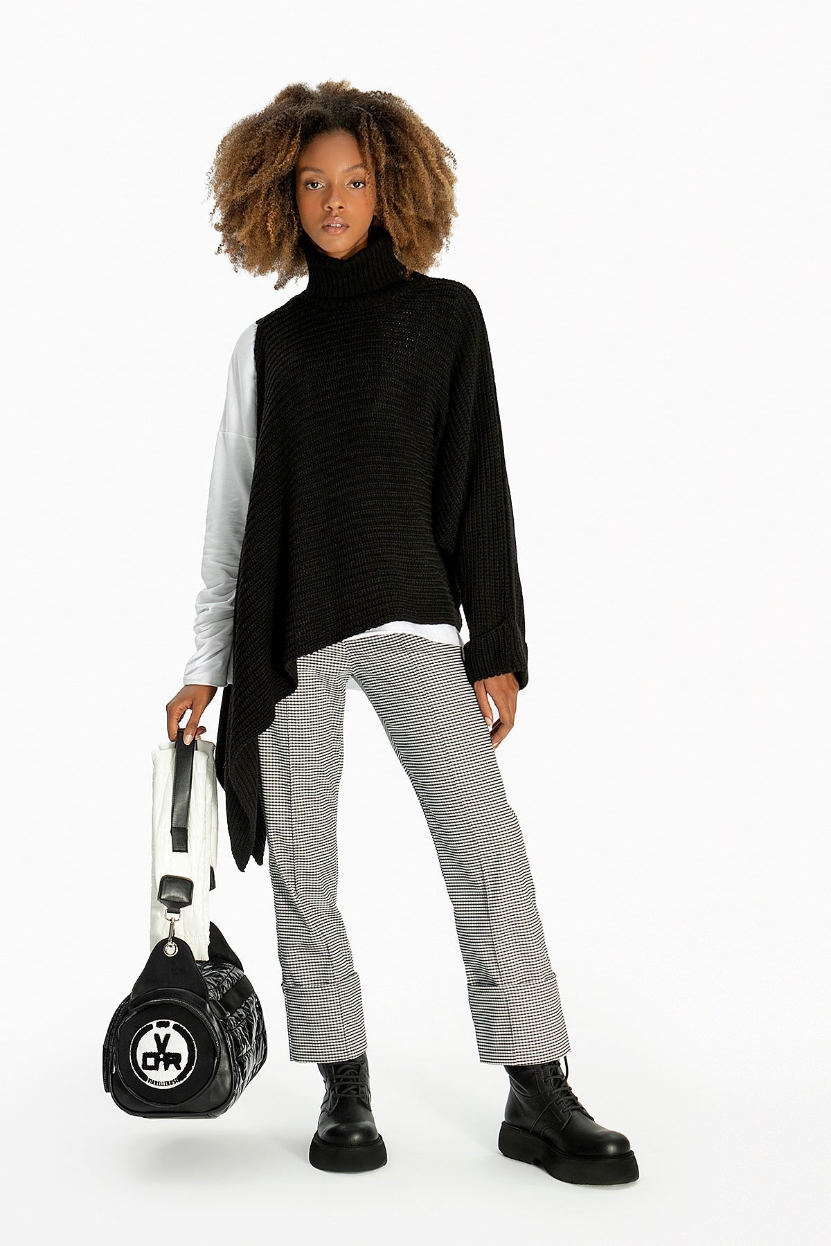 Nero Pullover 10030