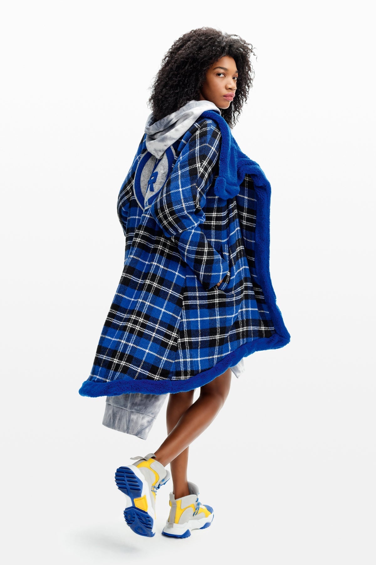 Royal Coat 10069