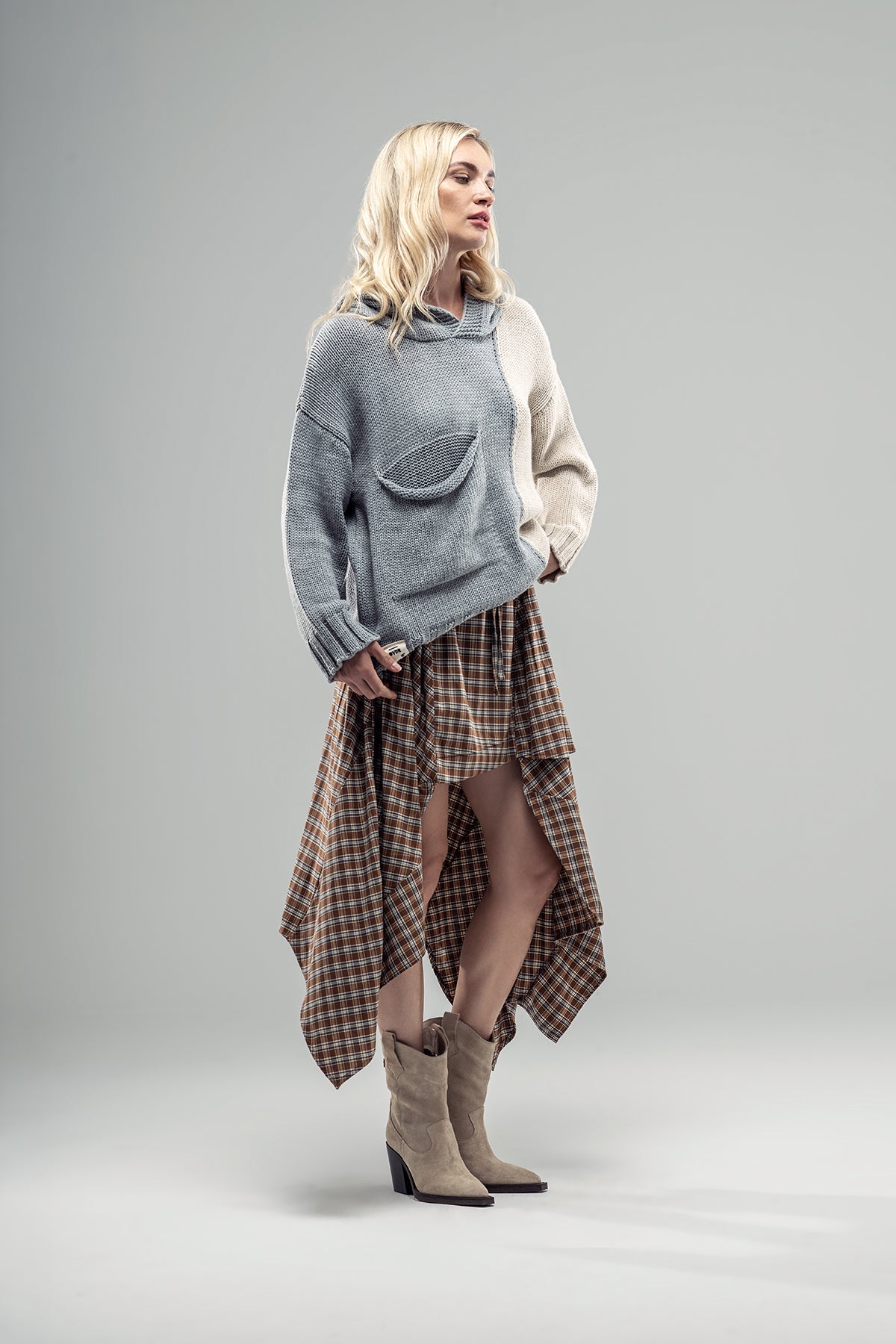 Grey Beige Knit Sweater 20022